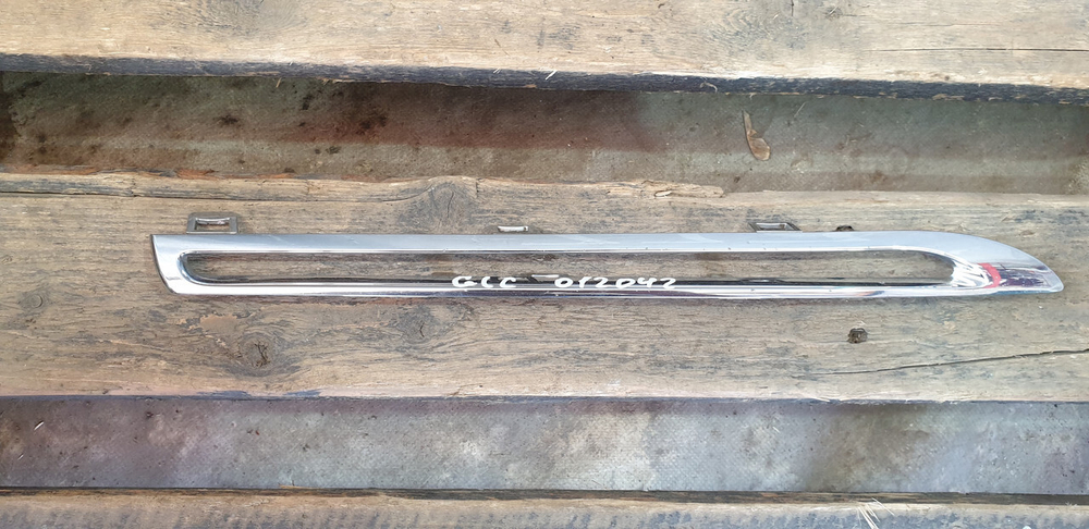 Молдинг решетки радиатора Mercedes GLC (X253) 15-19 Б/У Оригинал A2538880285