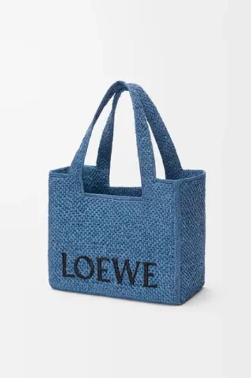 Loewe Средняя сумка-тоут LOEWE Font из рафии, светло-голубой