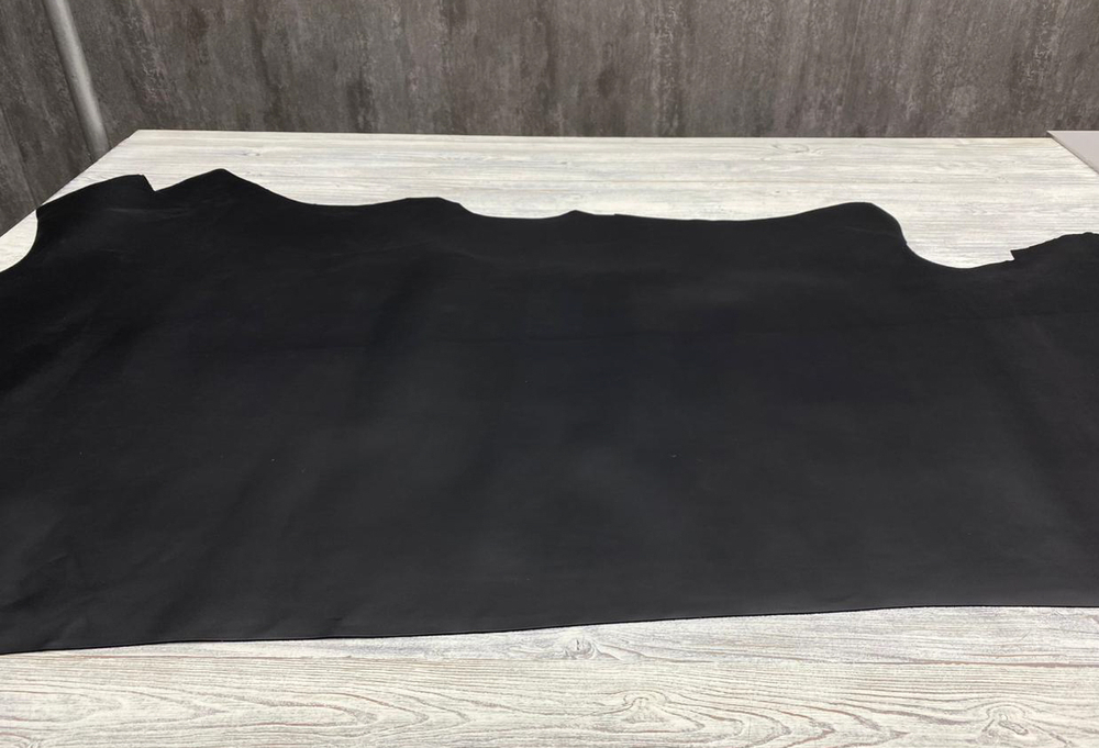 Черная кожа Alaska Black Ecco Leather