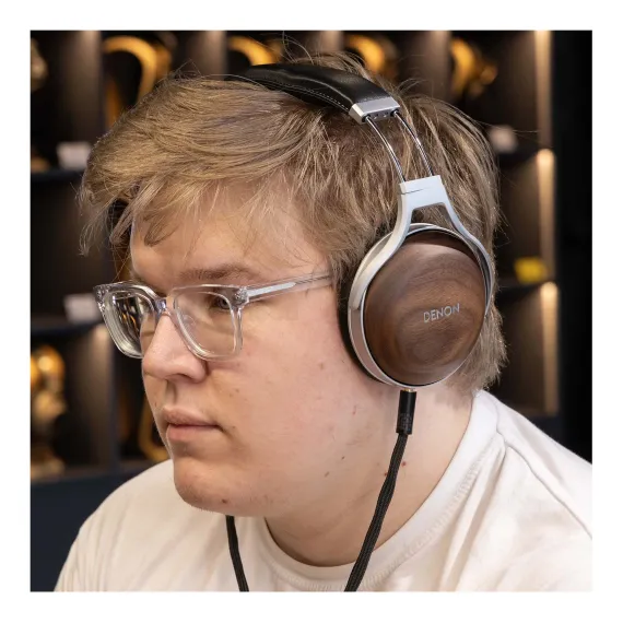 Denon AH-D7200