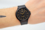 Часы Casio MW-240-1E2VEF