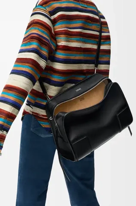 Loewe Большая сумка Amazona 180 из мягкой телячьей кожи, черный