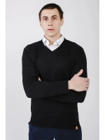 Тонкий классический пуловер