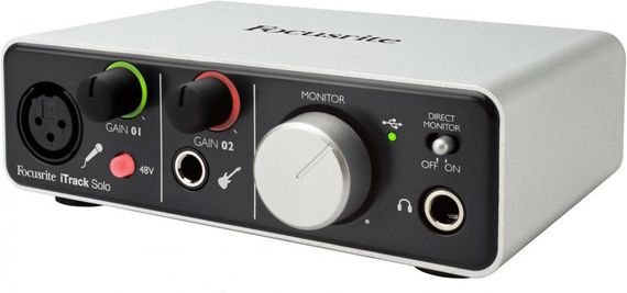 FOCUSRITE iTrack Studio (Lightning) студийный комплект