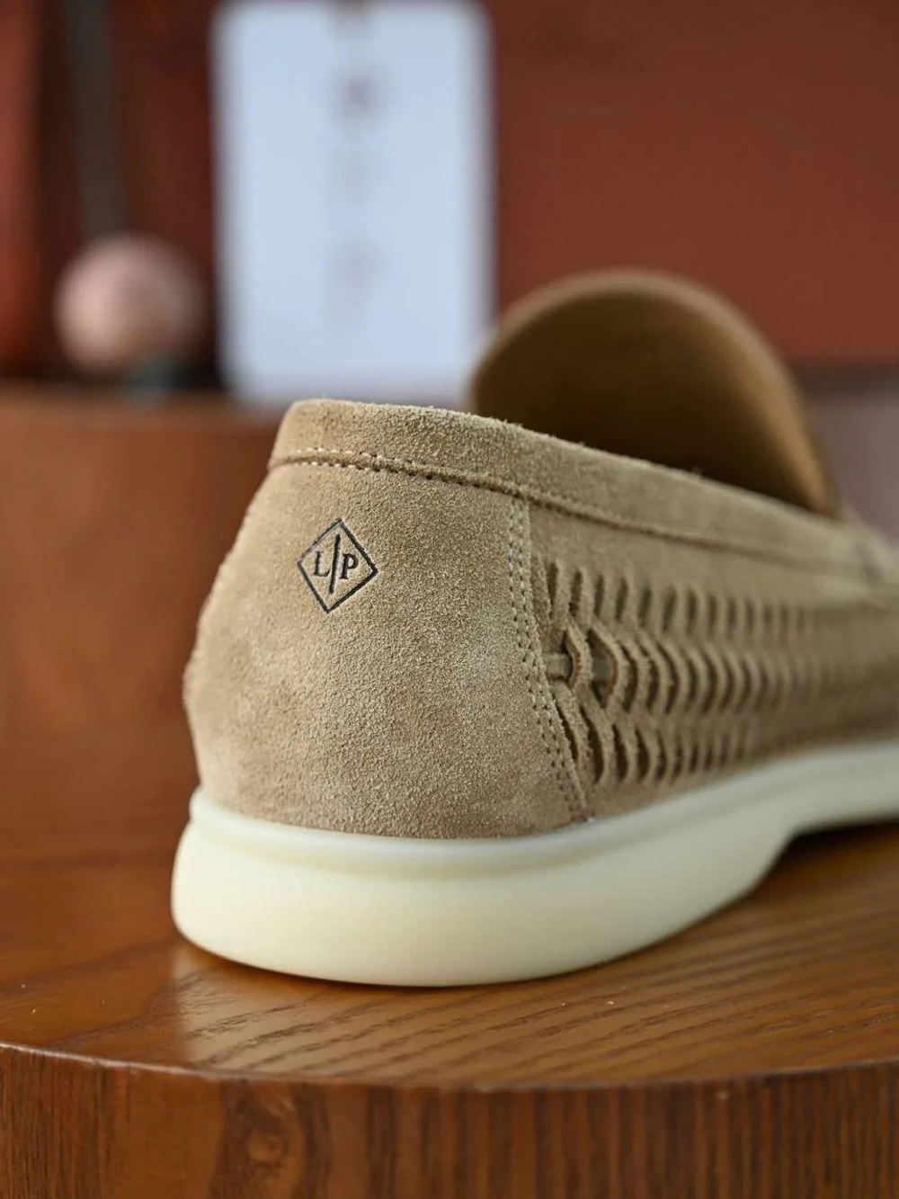 Темно-бежевые лоферы Loro Piana Summer Walk с плетением по периметру