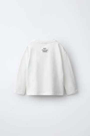 ZARA ФУТБОЛКА С ПРИНТОМ С ЖИВОТНЫМИ, ЦВЕТ ВЫБЕЛЕНОГО ЛЬНА
