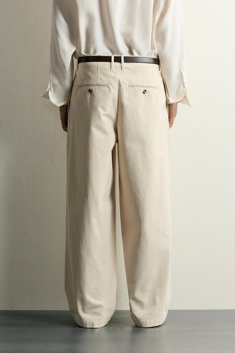 ZARA БРЮКИ RELAXED FIT СО СКЛАДКАМИ, БЕЖЕВЫЙ