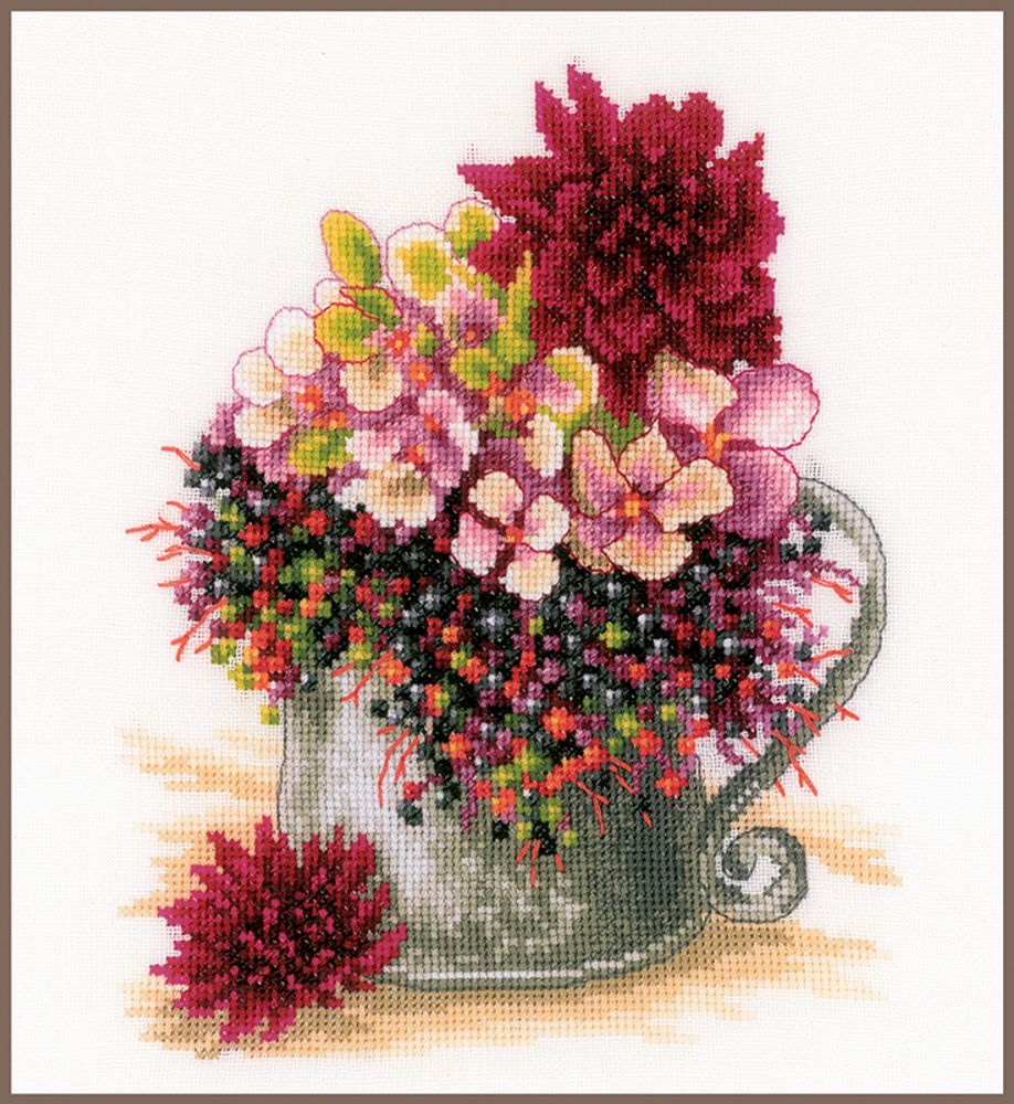 Набор для вышивания нитками Lanarte, Pink blush bouquet, 19х24 см Набор для вышивания нитками Lanarte, Pink blush bouquet, 19х24 см