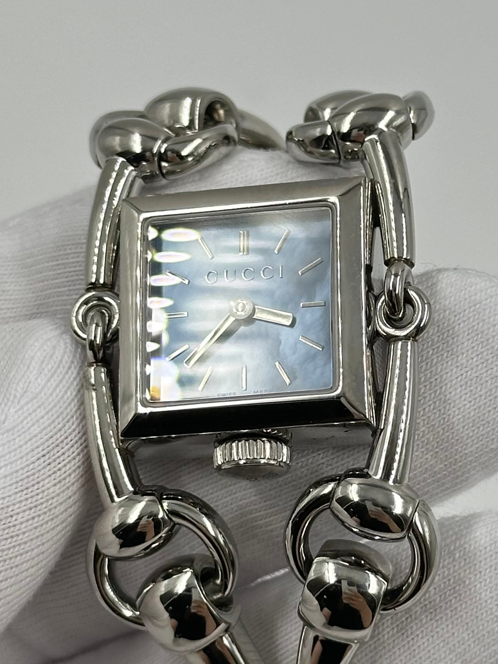 Часы Gucci Signoria