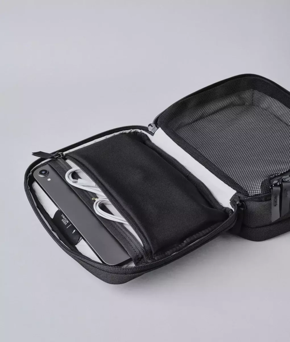 Сумка-чехол для наушников Alpaka Headphones Case