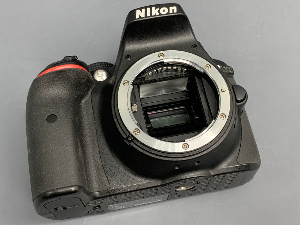 Nikon D5300 kit AF-P 18-55mm VR 12.700 кадров