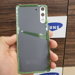 Крышка для Samsung S21 - задняя панель премиум качество (белого цвета)