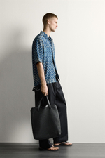 РУБАШКА RELAXED FIT С ПРИНТОМ В СТИЛЕ ПЭЧВОРК — ZARA