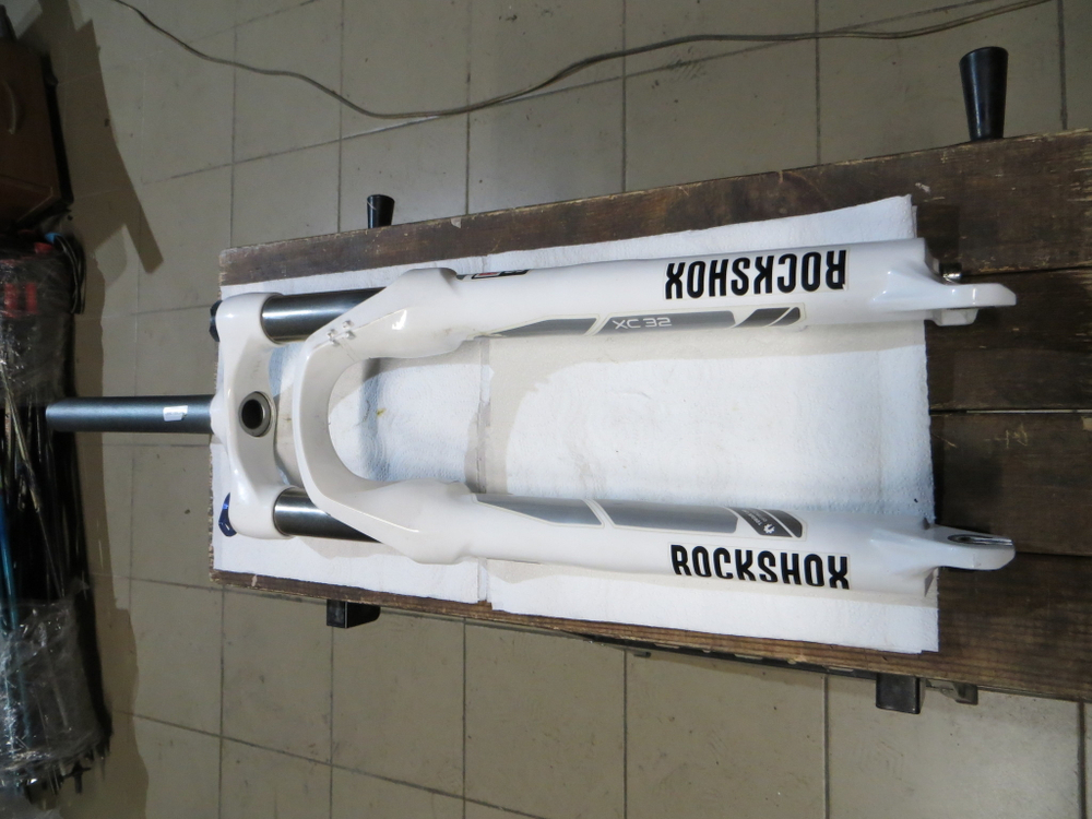 Амортизационная вилка Rock Shox XC 32 TK 100 mm