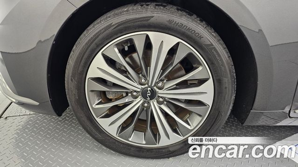 KIA K8 2.5 Gasoline 2WD — 2022