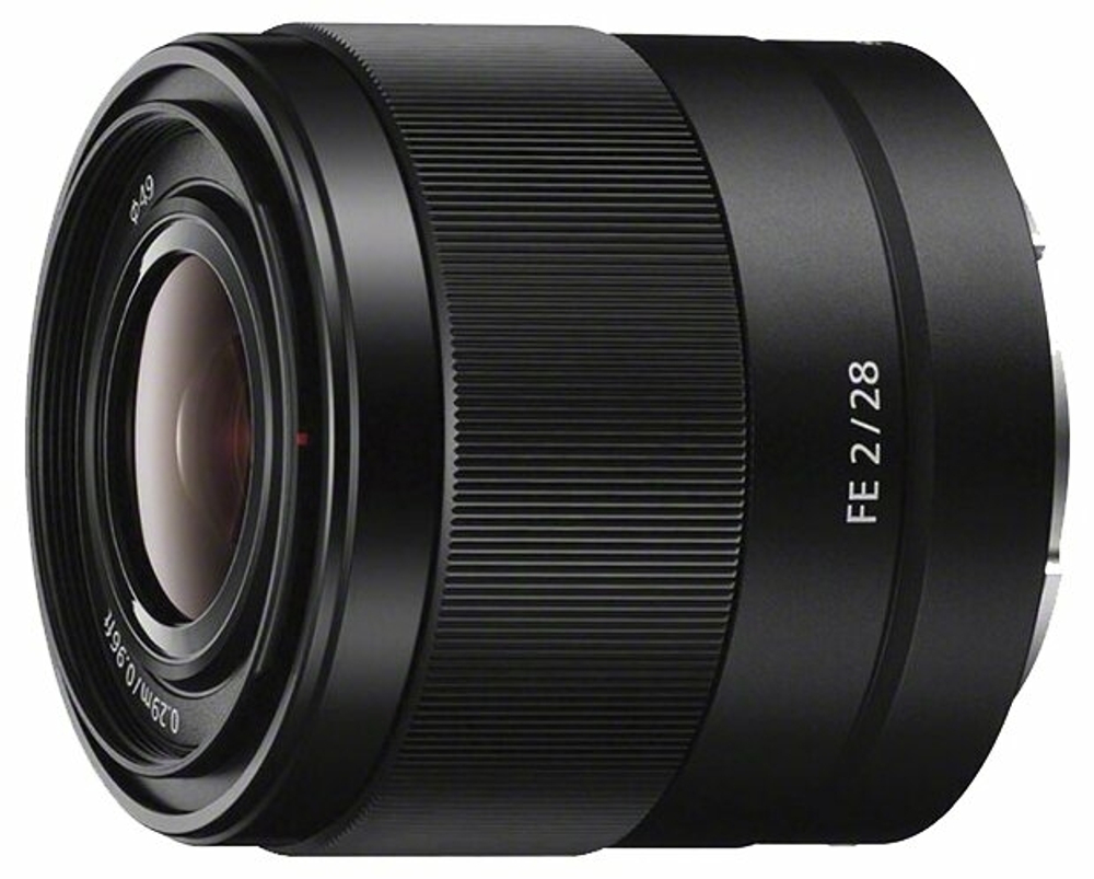 Объектив Sony FE 28mm f/2 (SEL28F20), широкоугольный, автоматическая фокусировка
