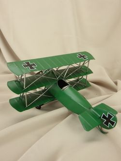 R&D Модель самолета Fokker Dr. I — триплан, лёгкий истребитель конструкции компании Fokker. 1917г.