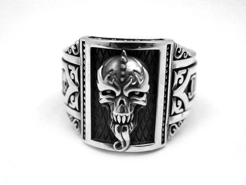Перстень из серебра "7 Deadly Sins Luxuria" AZR-07-7