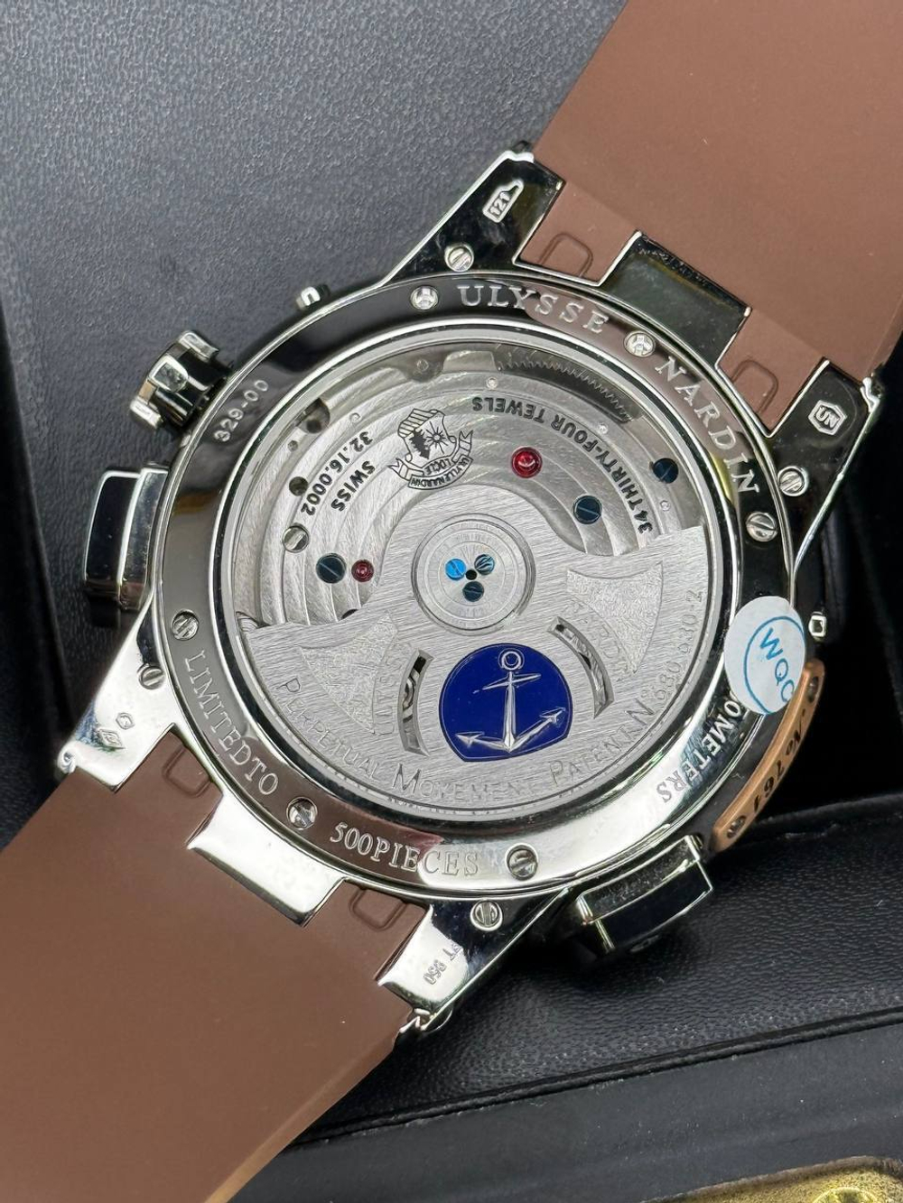 Часы Ulysse Nardin Executive El Toro GMT Perpetual