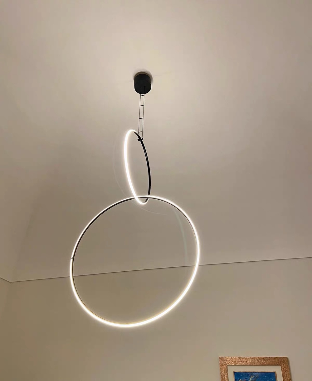 Pendant design lamp Arrangements Round 1 by Flos