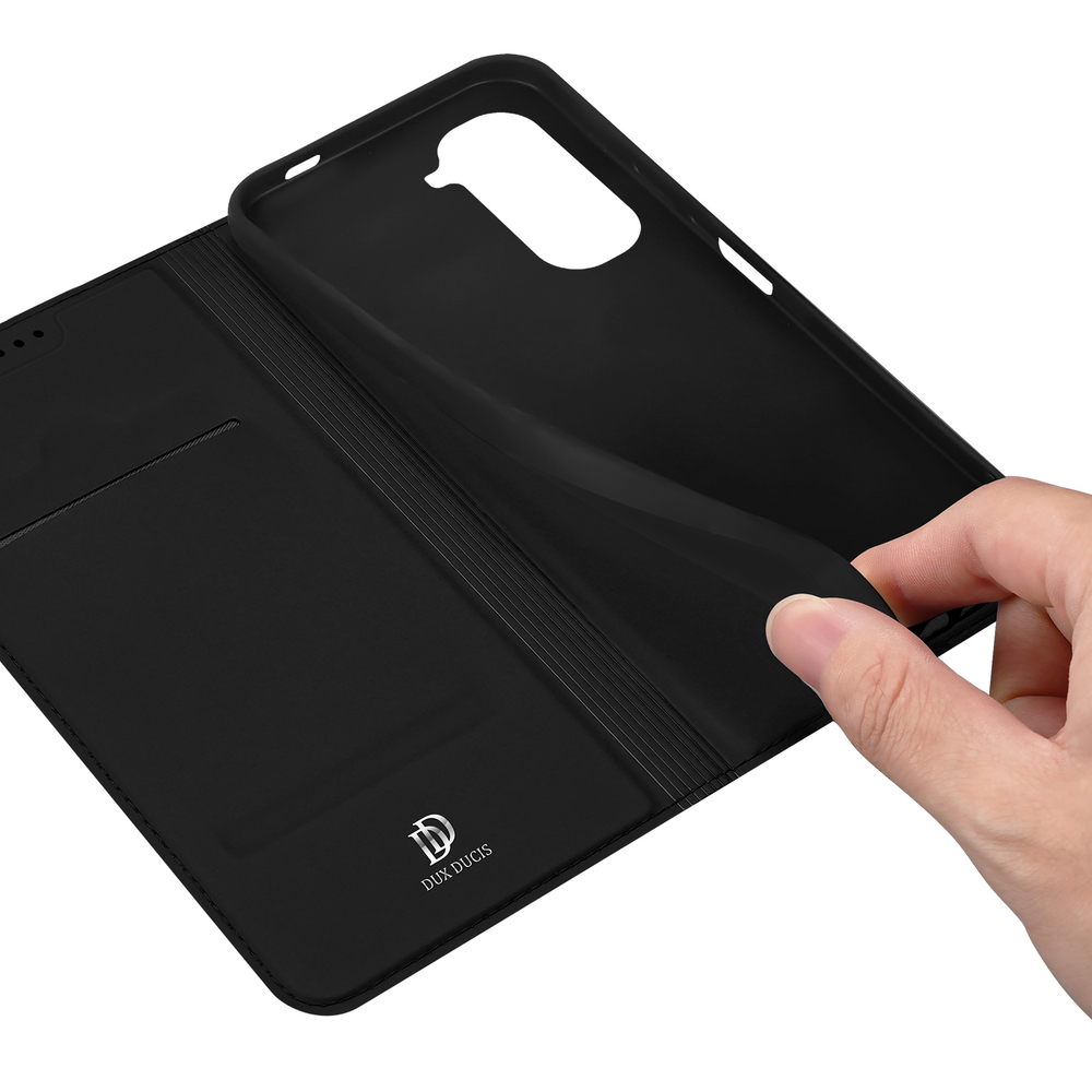 Чехол книжка из кожи черного цвета для смартфона Infinix Hot 70, серия Skin Pro Series от Dux Ducis