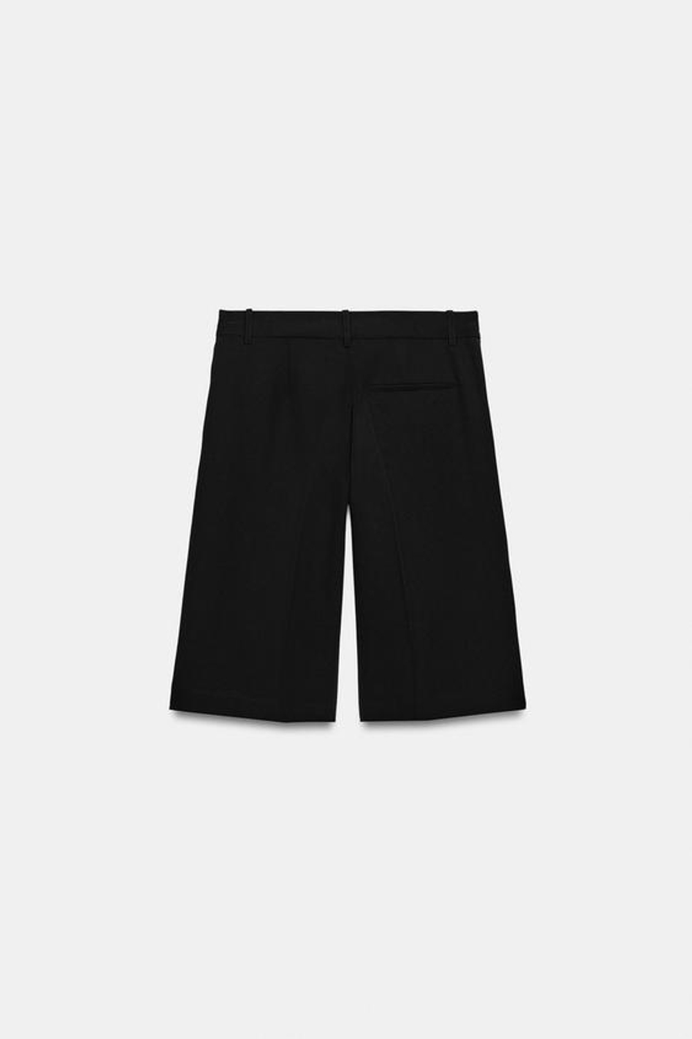 ZARA ДЛИННЫЕ ШОРТЫ СО СКЛАДКАМИ, ЧЕРНЫЙ