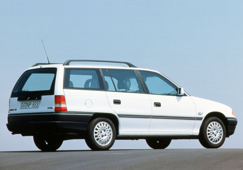 Арка левая Opel Astra F 1991-1998 combi (Klokkerholm) универсал