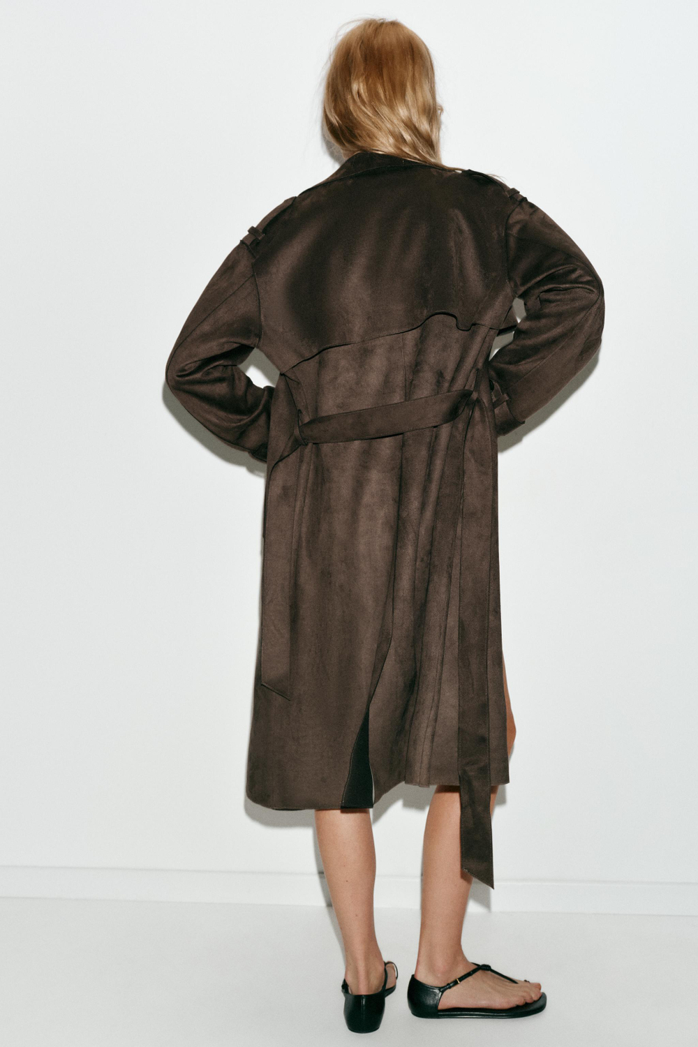 ZARA ДЛИННЫЙ ТРЕНЧ ИЗ ИСКУССТВЕННОЙ ЗАМШИ С ПОЯСОМ, СВЕТЛЫЙ ХАКИ