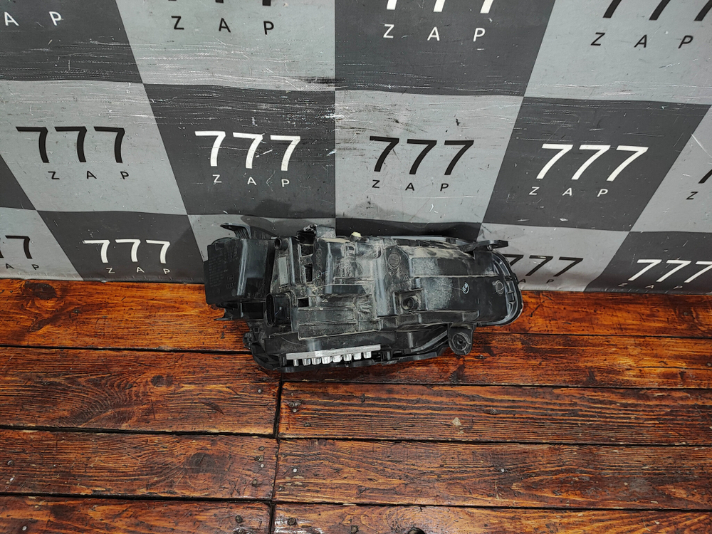 Фара левая LED Geely Atlas Pro 21-нв Б/У Оригинал 7051025300