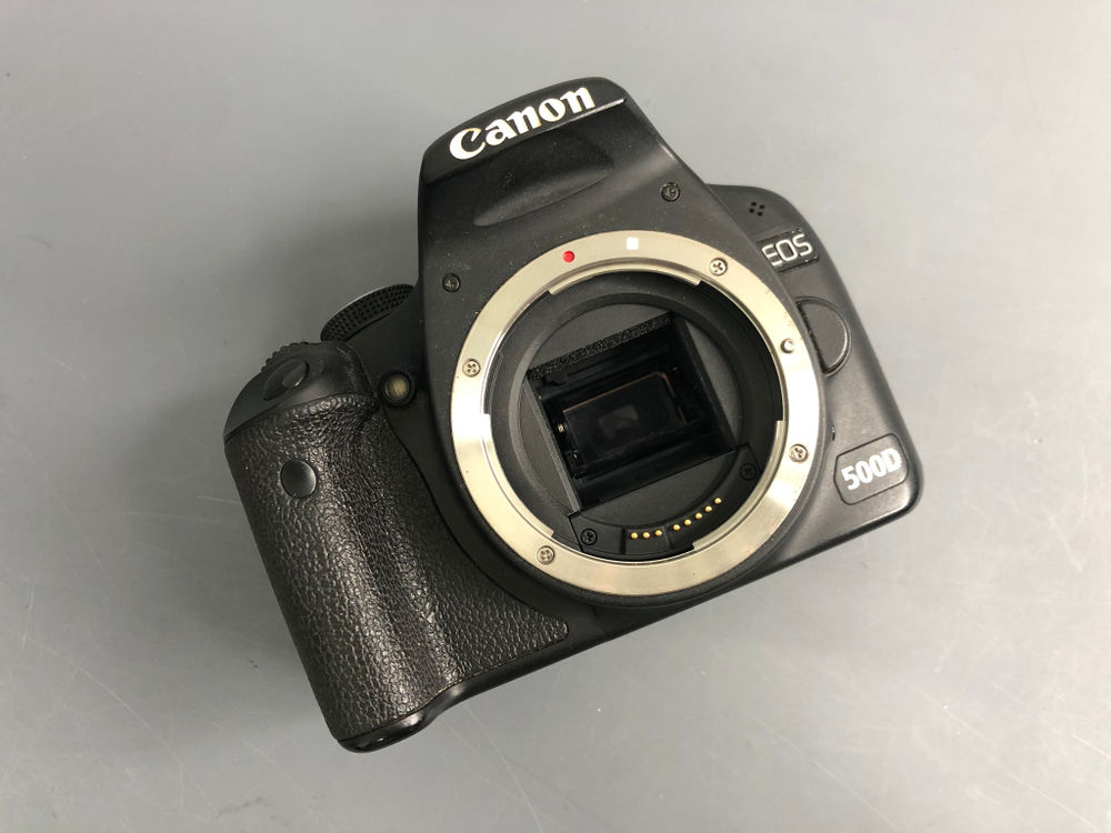 Canon 500D kit 18-55 mm 3.5-5.6 IS (20.100 кадров)