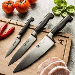 Zwilling Набор из 3 ножей Four Star EAN 4009839014451