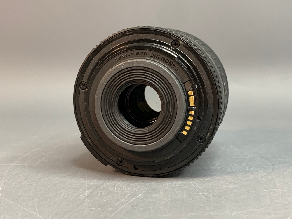 Canon EF-S 18-55mm f/3.5-5.6 IS II