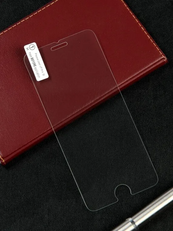 Защитное стекло 2.5D LuazON для iPhone 6/6S, полный клей