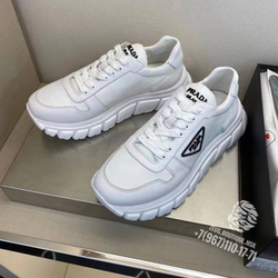 Кроссовки Prada