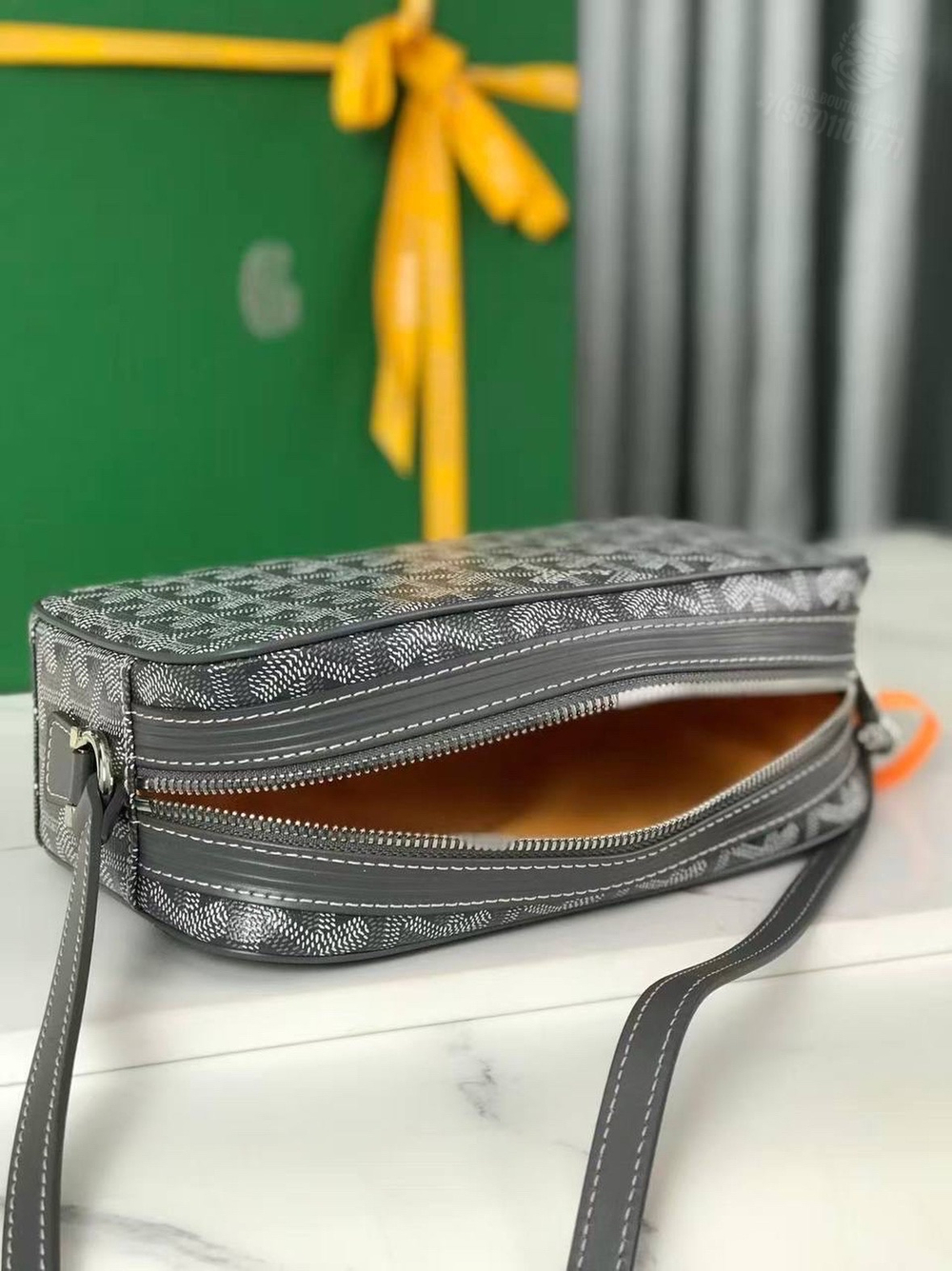 Сумка через плечо Goyard Car-Vert PM