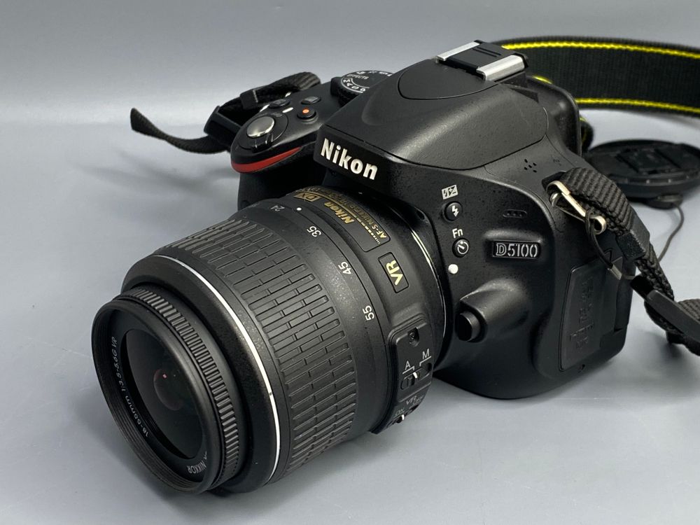 Nikon D5100 Kit 18–55mm VR состояние нового