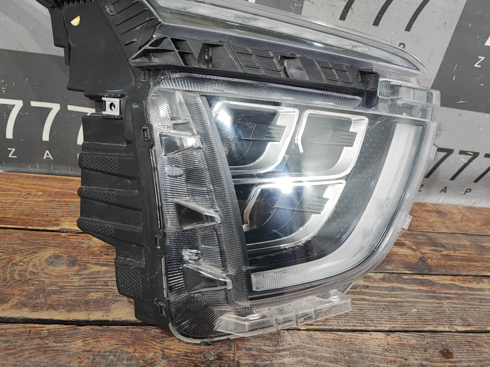 Фара правая LED Hyundai Creta 2 (SU2) 21-нв Б/У Оригинал 92102BW110