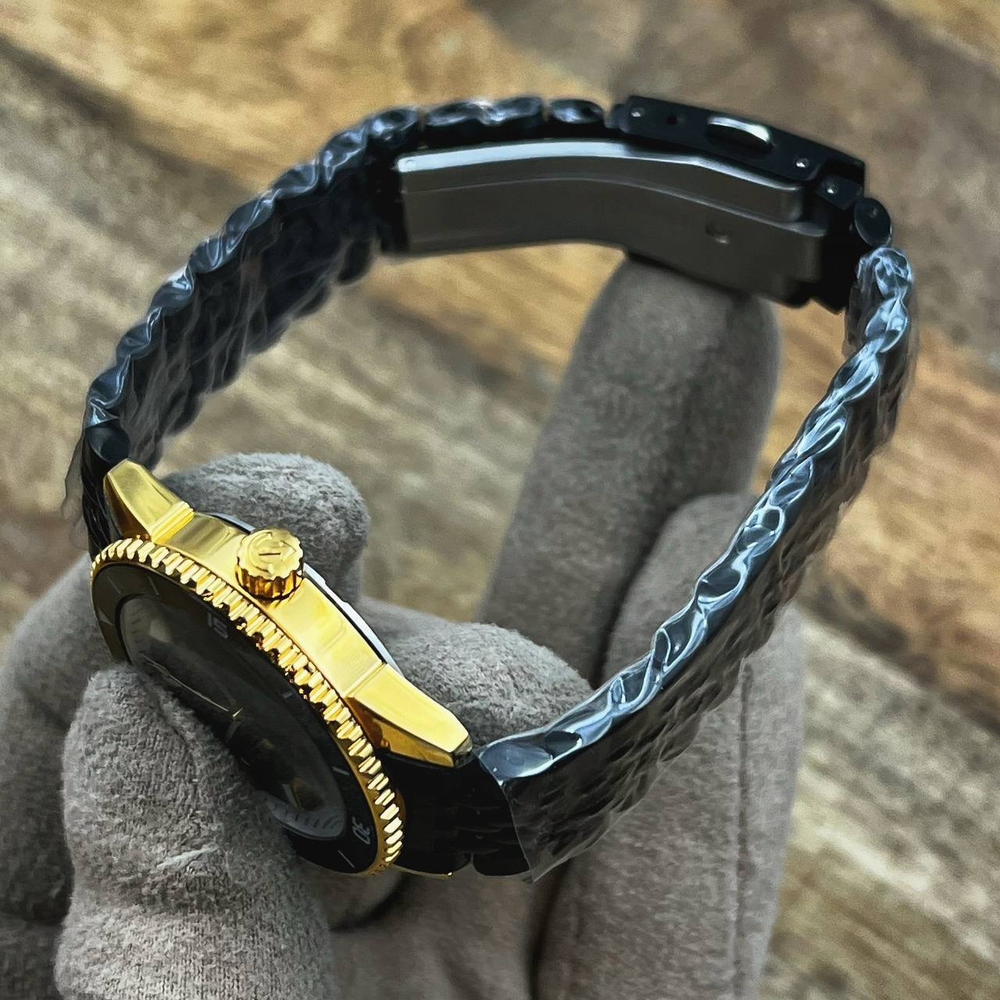 Часы Rado