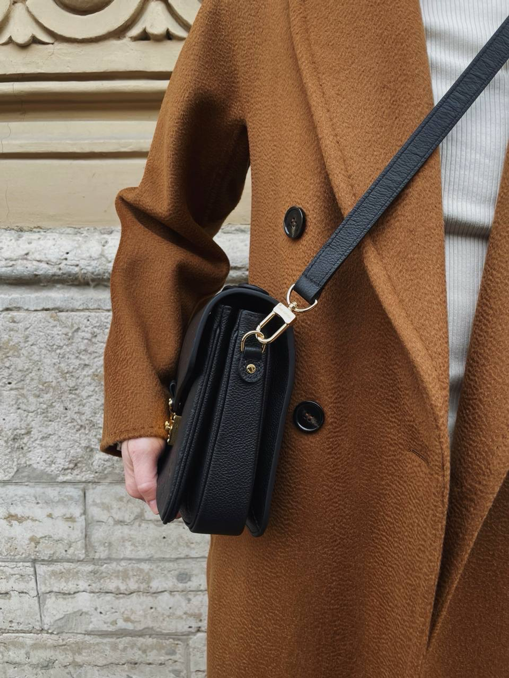 Louis Vuitton Pochette Metis
