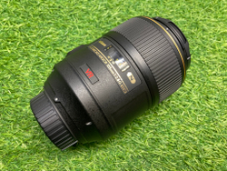 Nikon 105mm 2.8G IF-ED AF-S VR Micro-Nikkor
