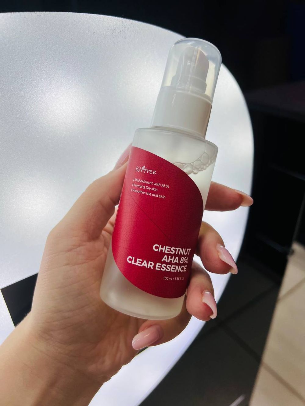 Обновляющая эссенция с АНА-кислотами IsNtree Chestnut AHA 8% Clear Essence 100 мл. (Срок годности до 08.08.2025)