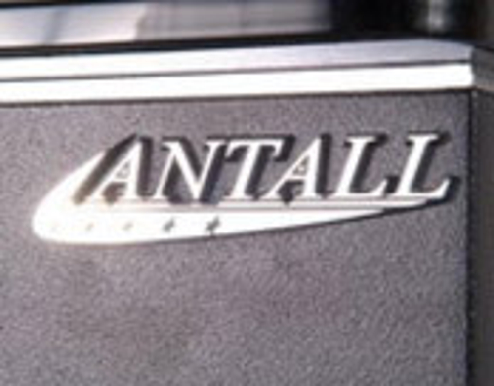 Настенный неповоротный кронштейн для коммерческих телевизоров ANTALL K-001 32" - 55"