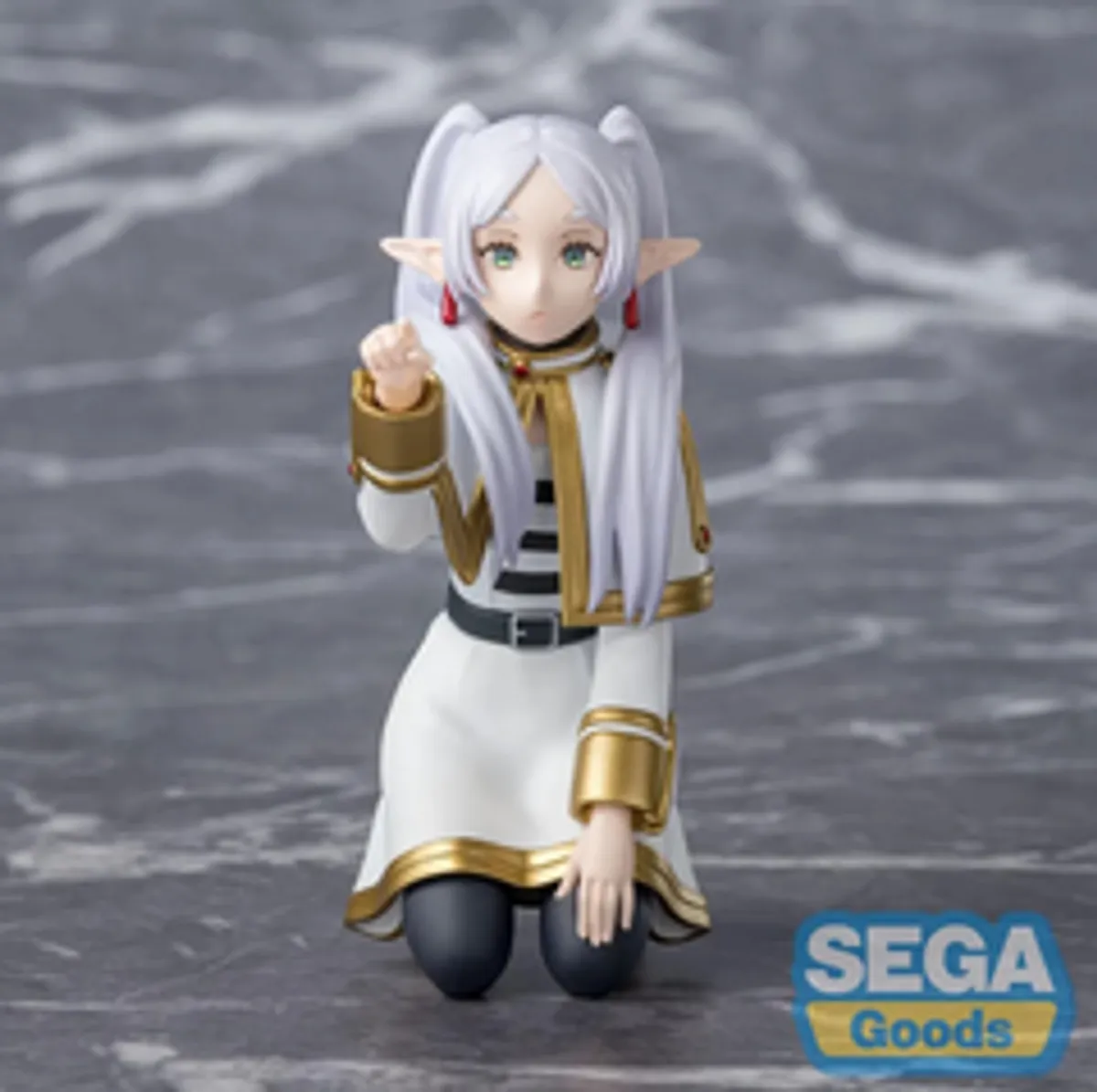 Фигурка SEGA Frieren Beyond Journey's End: Frieren (Sitting)