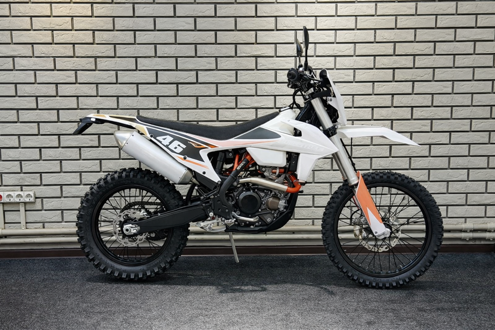 Regulmoto Crosstrec NB350