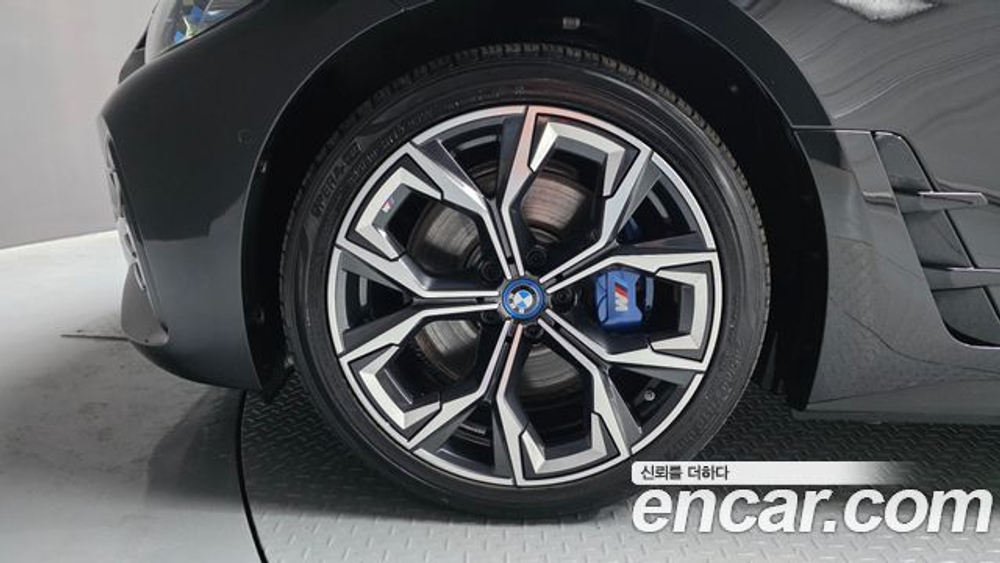 BMW i4 eDrive40 M Sports Pro — 2023