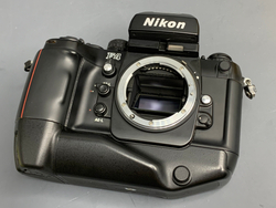 Nikon F4 S + Nikon MB-21
