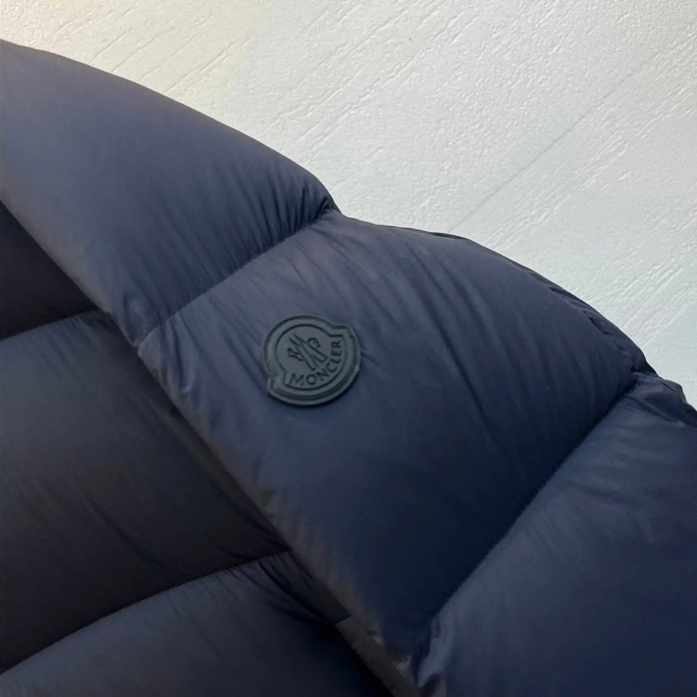 Мужской тёмно-синий пуховик Moncler с капюшоном премиум класса