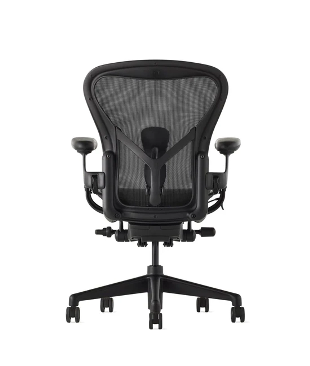 Кресло Herman Miller Aeron Black Onyx Matte, размер B