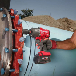 Аккумуляторный гайковерт Milwaukee M18 FHIW2F12-502X 4933492783