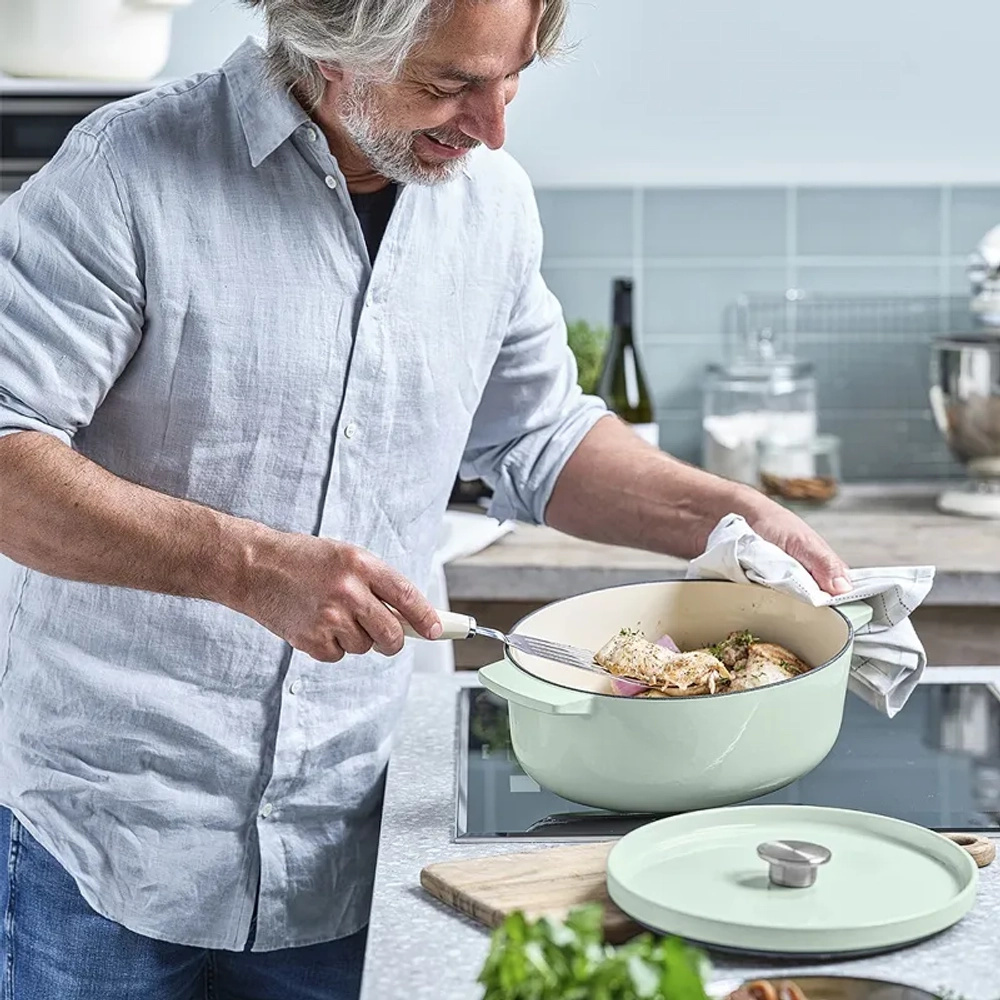 KitchenAid Чугунный кастрюля 22 см 3,3 л фисташковый EAN 4894871028784
